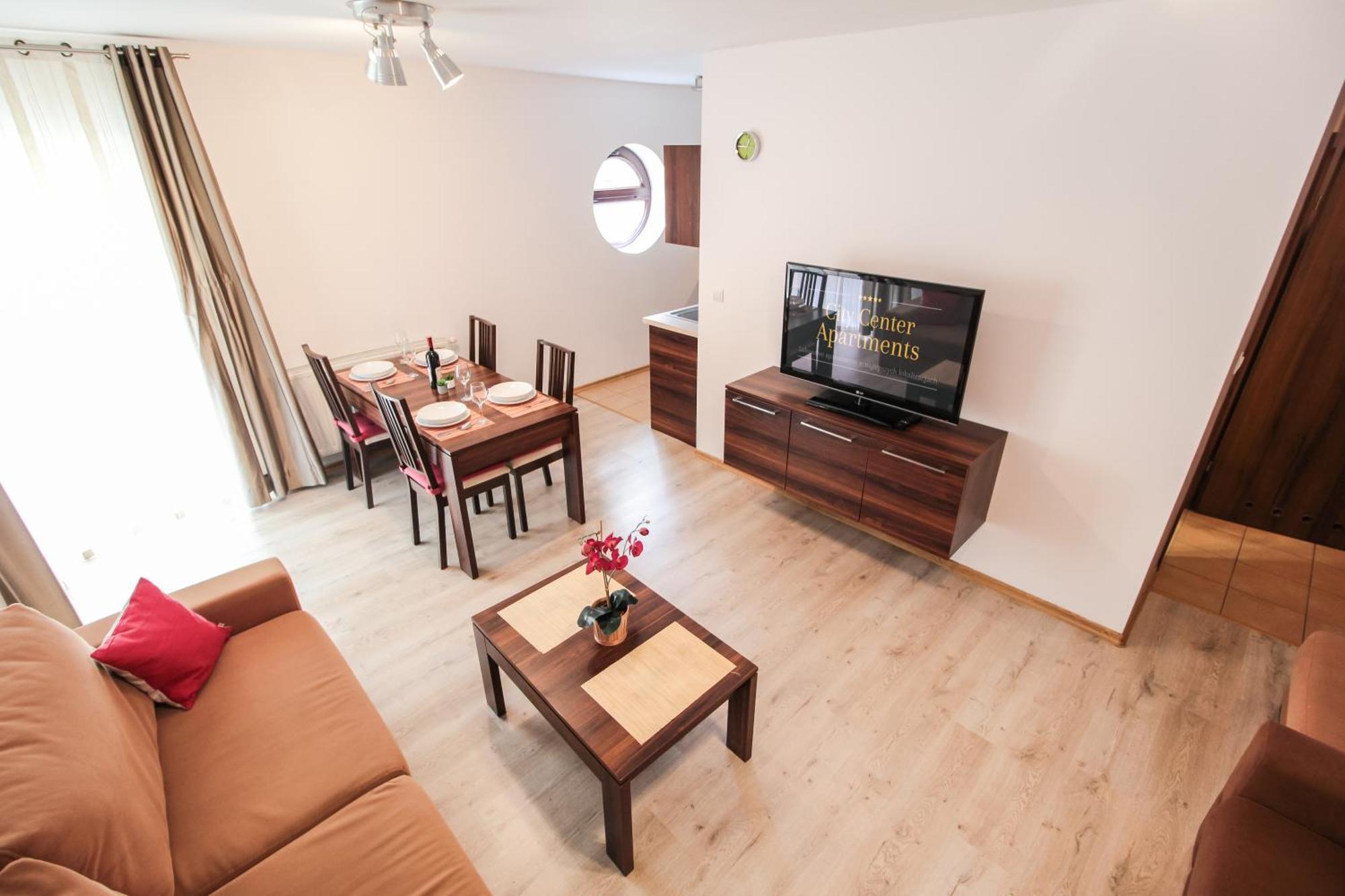 Aparthotel City Center Apartments Krynica Exterior foto
