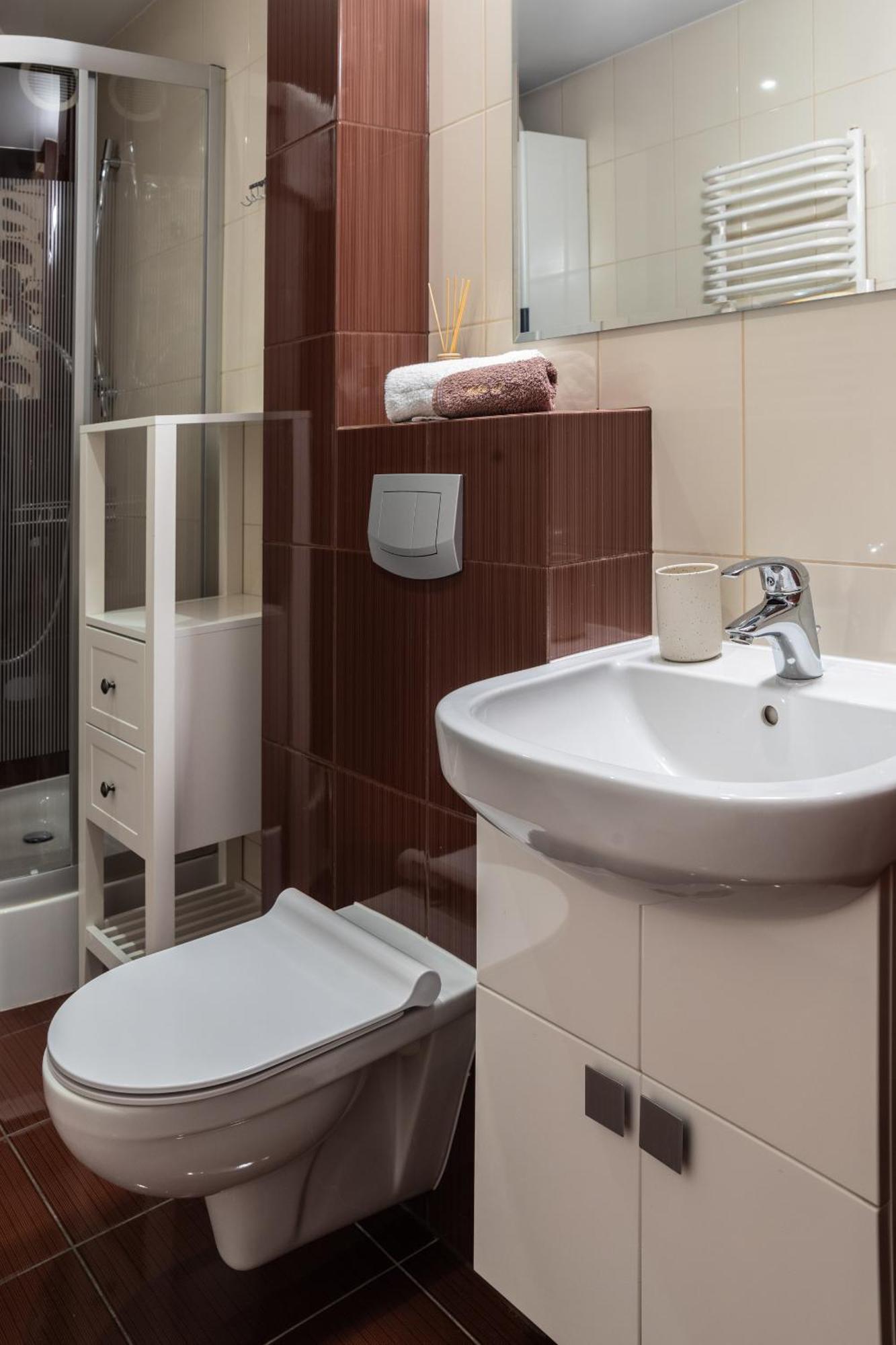 Aparthotel City Center Apartments Krynica Exterior foto